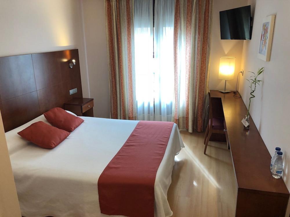 Hotel Jaques Jaca Zewnętrze zdjęcie