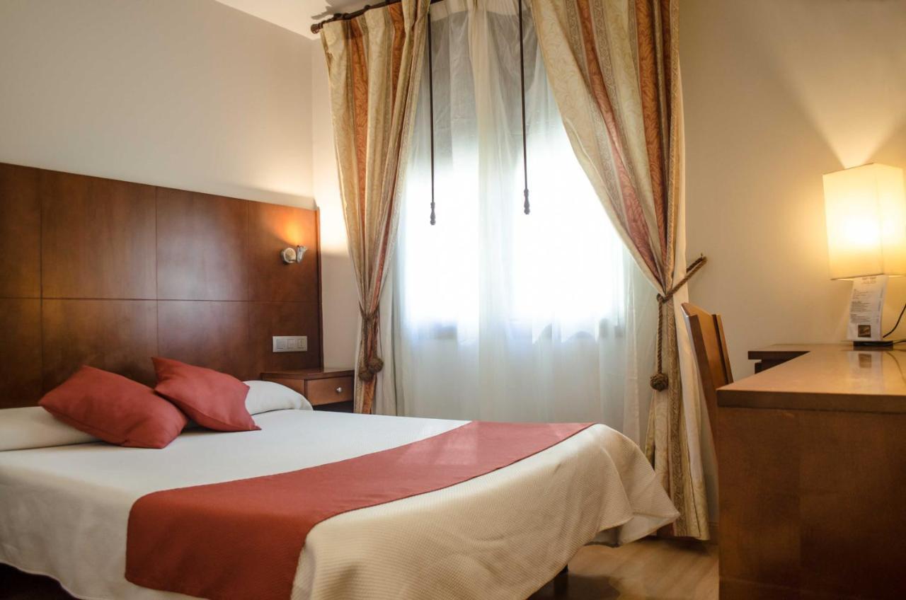 Hotel Jaques Jaca Zewnętrze zdjęcie
