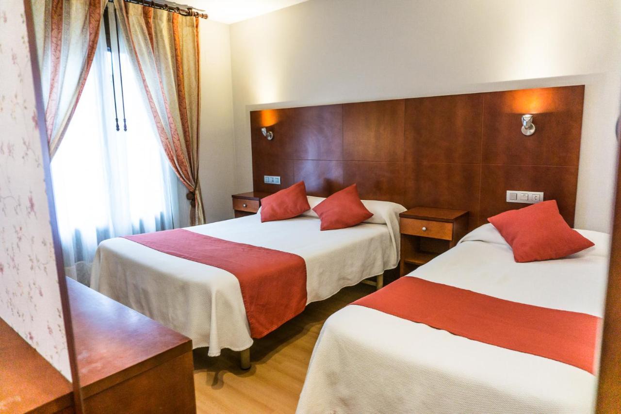 Hotel Jaques Jaca Zewnętrze zdjęcie