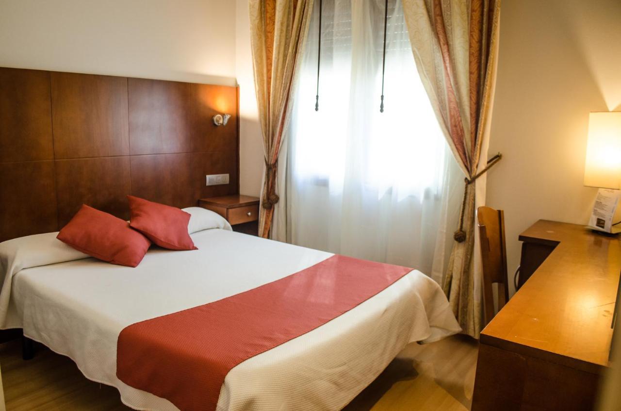 Hotel Jaques Jaca Zewnętrze zdjęcie